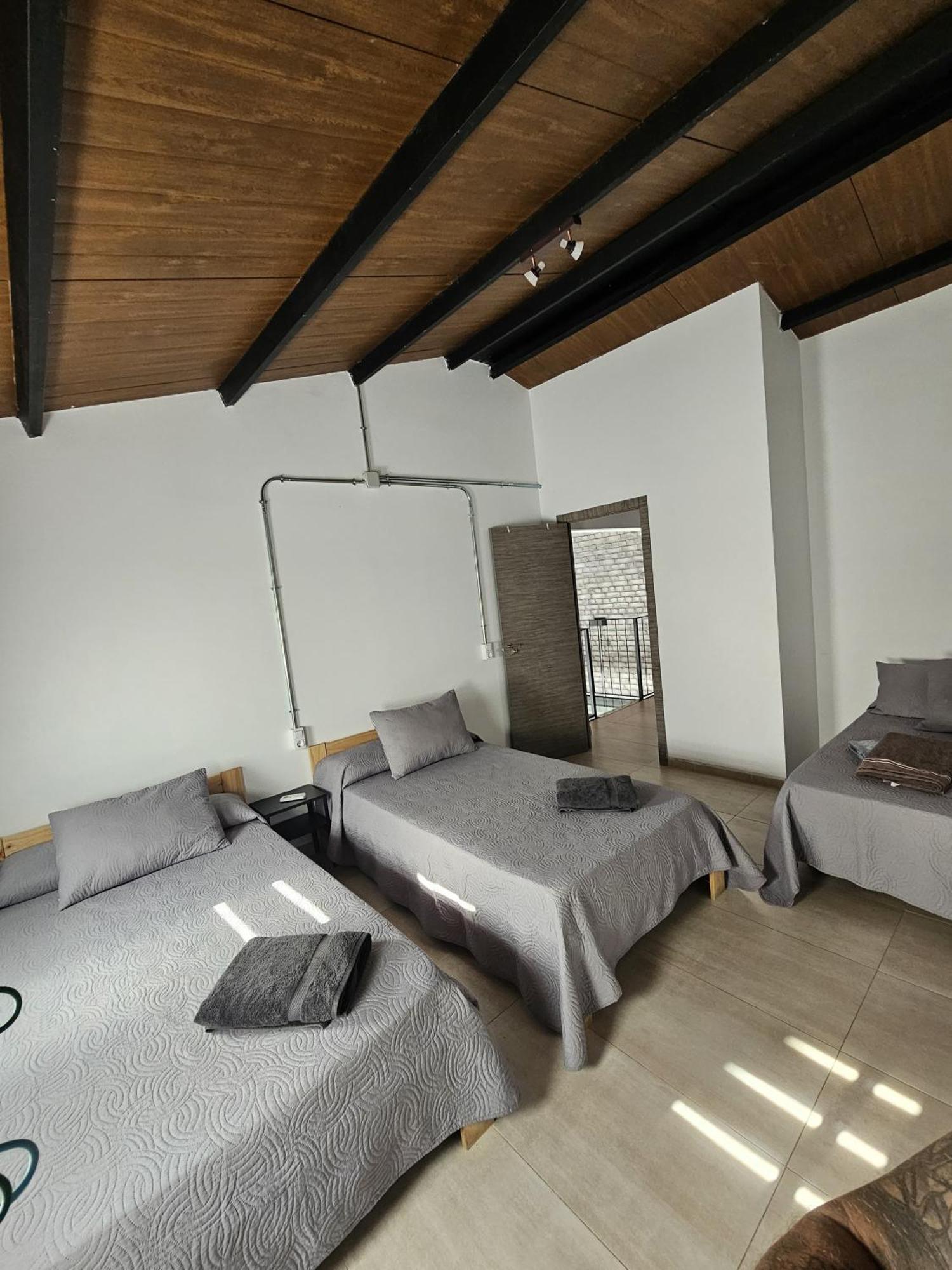 Alojamiento El Pez Casa Con Piscina Climatizada Villafranca de los Caballeros Exterior photo